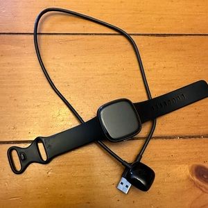 Fitbit Versa 4 only used for 6 months as I have upgraded